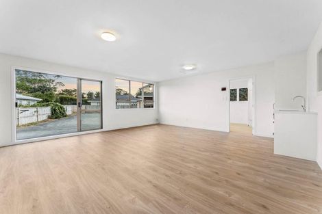 Photo of property in 13 Coletta Lane, Te Atatu South, Auckland, 0610