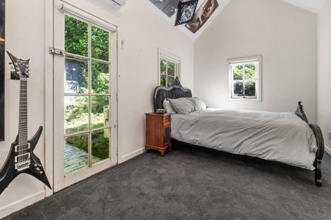 Photo of property in 31 Valley Road, Titirangi, Auckland, 0604