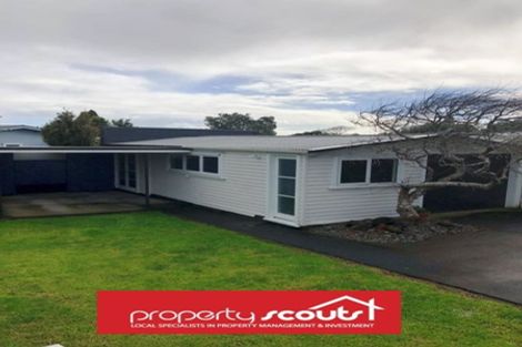 Photo of property in 76 Gloria Avenue, Te Atatu Peninsula, Auckland, 0610