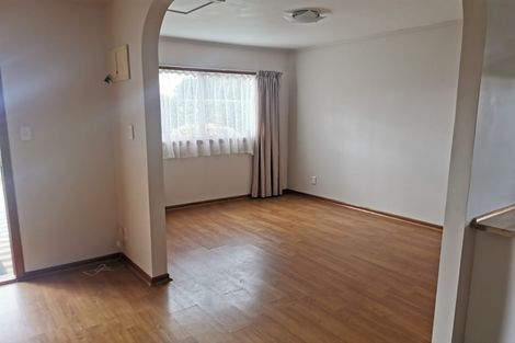 Photo of property in 15 Fordham Street, Beach Haven, Auckland, 0626