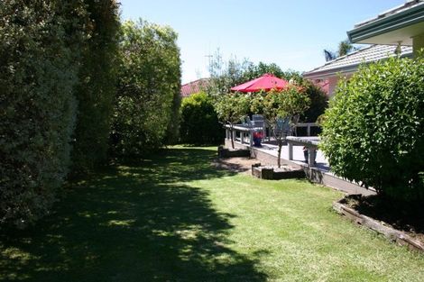 Photo of property in 122 Carlton Street, Bellevue, Tauranga, 3110
