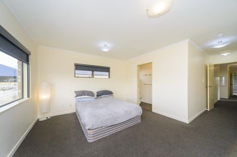 Photo of property in 55 Peppertree Glade, Kelvin Grove, Palmerston North, 4414