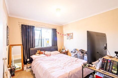 Photo of property in 115 Schnell Drive, Kelvin Grove, Palmerston North, 4414