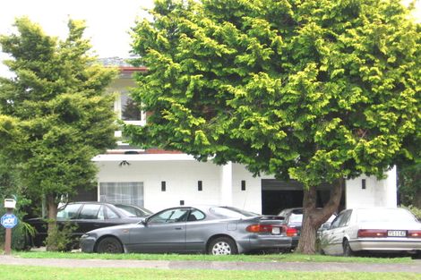 Photo of property in 62c/1 Te Atatu Road, Te Atatu South, Auckland, 0610