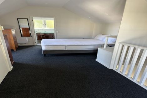 Photo of property in 18 Lower Watt Street, Wadestown, Wellington, 6012