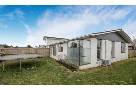 Photo of property in 2 Lamorna Road, Parklands, Christchurch, 8083