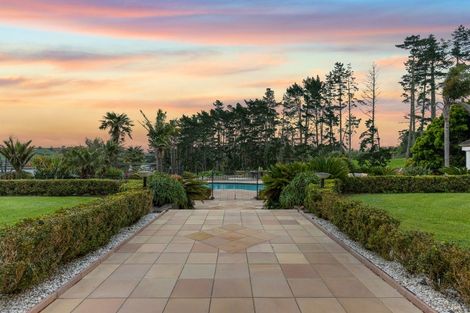 Photo of property in 84 Potts Road, Whitford, Howick, 2571