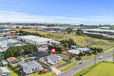 Photo of property in 44 Egmont Road, Waiwhakaiho, New Plymouth, 4312