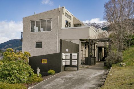 Photo of property in 3/6 Suburb Street, Queenstown, 9300