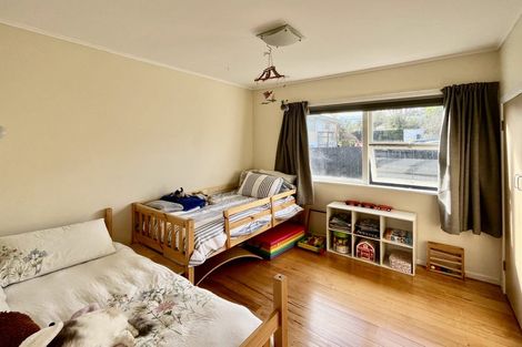 Photo of property in 24 Rambler Crescent, Beach Haven, Auckland, 0626