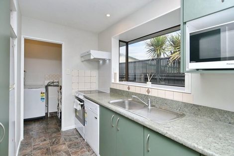 Photo of property in 2/56 Hay Street, Bromley, Christchurch, 8062