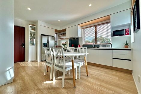 Photo of property in 1/4 Edgerton Road, Te Atatu Peninsula, Auckland, 0610