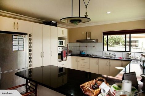 Photo of property in 49 College Road, Northcote, Auckland, 0627