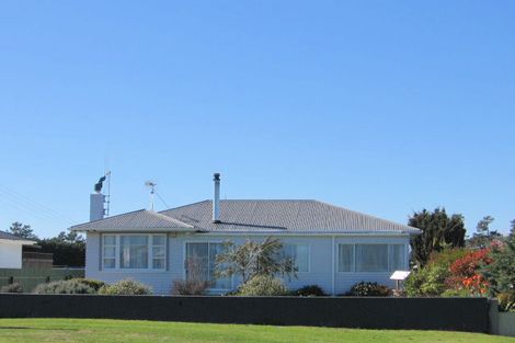 Photo of property in 42 Russell Street, Foxton, 4814