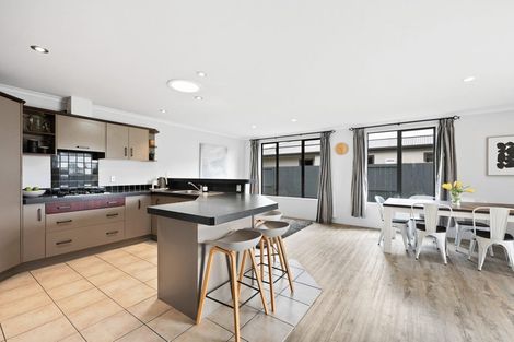 Photo of property in 6 Acton Vale, Rototuna North, Hamilton, 3210