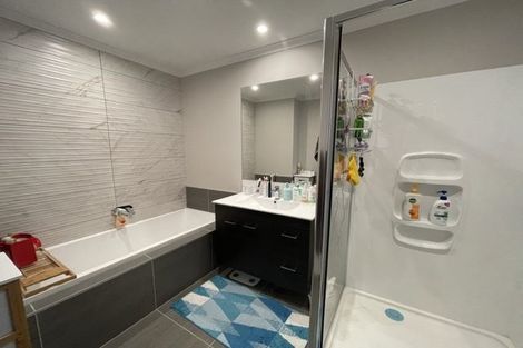 Photo of property in 20 Hobsonville Point Road, Hobsonville, Auckland, 0616