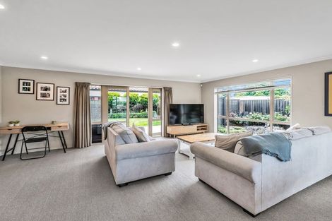 Photo of property in 1 Oldham Place, Darfield, 7510