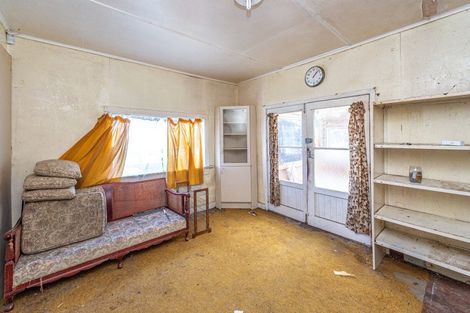 Photo of property in 25 Manuka Street, Castlecliff, Whanganui, 4501