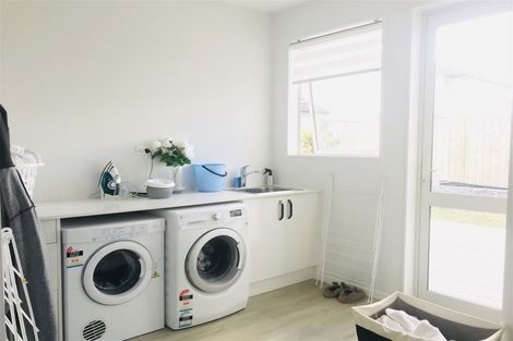 Photo of property in 29 Greenfinch Road, Hobsonville, Auckland, 0616