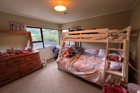 Photo of property in 16 Trevor Terrace, Paremata, Porirua, 5024