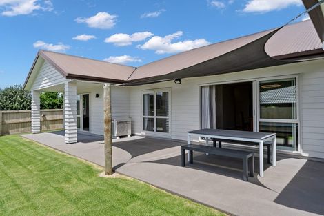 Photo of property in 64 Wairau Drive, Tikipunga, Whangarei, 0112