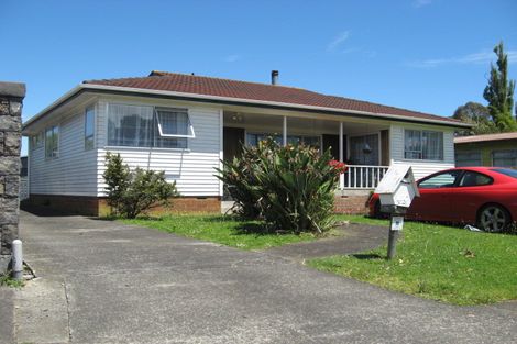 Photo of property in 49 Staverton Crescent, Mangere, Auckland, 2022