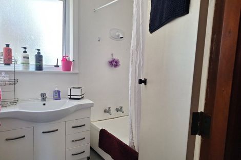 Photo of property in 1 Hartgill Crescent, Dannevirke, 4930