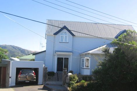 Photo of property in 41 Farm Road, Northland, Wellington, 6012