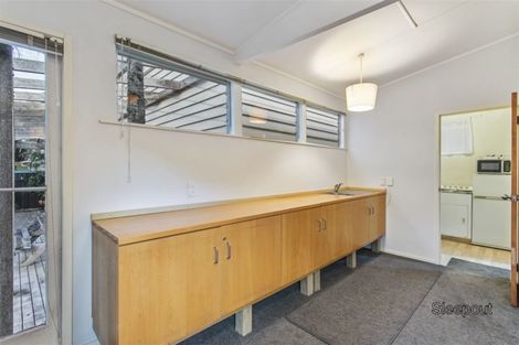 Photo of property in 39 Glenesk Road, Piha, New Lynn, 0772