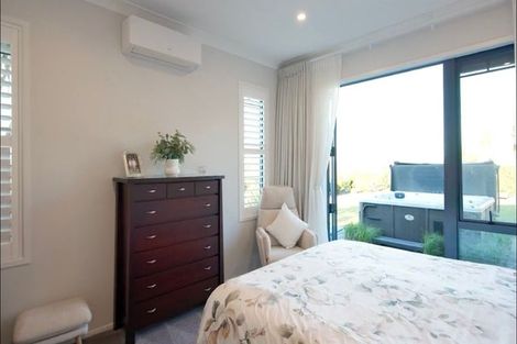 Photo of property in 22 Grace James Road, Pukekohe, 2120