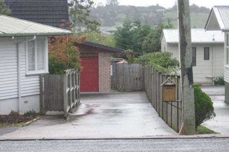 Photo of property in 105a Sturges Road, Henderson, Auckland, 0612
