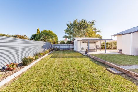 Photo of property in 4 Milton Street, Roslyn, Palmerston North, 4414