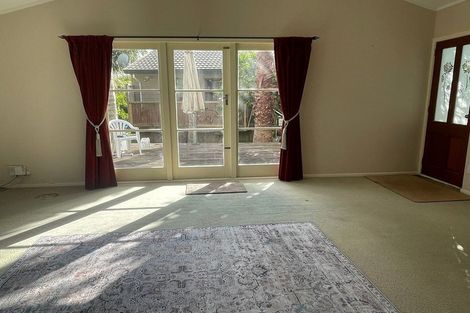 Photo of property in 18 Triangle Road, Massey, Auckland, 0614