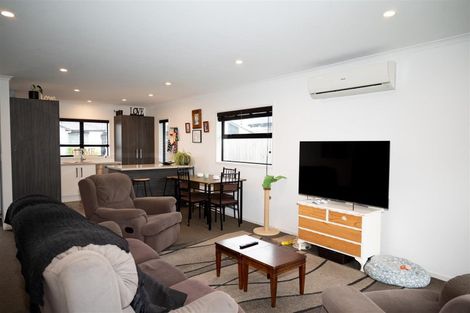 Photo of property in 18/11u Errol Close, Burbush, Hamilton, 3288