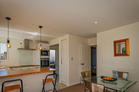 Photo of property in 8 Gatonby Place, Avonhead, Christchurch, 8042