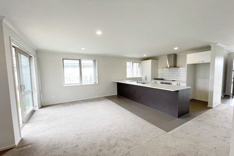 Photo of property in 11 Perla Road, Pukekohe, 2120