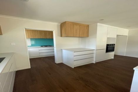 Photo of property in 30 Sorrel Crescent, Bucklands Beach, Auckland, 2012