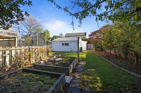 Photo of property in 15 Buxton Terrace, Saint Martins, Christchurch, 8022