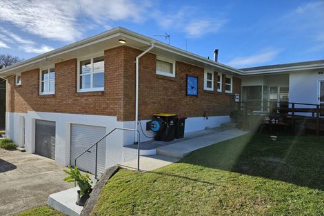 Photo of property in 384r Welcome Bay Road, Welcome Bay, Tauranga, 3175