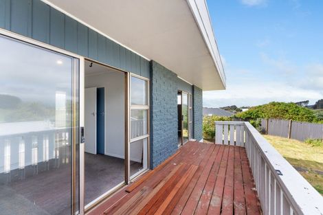 Photo of property in 62 Toi Street, Otaki Beach, Otaki, 5512