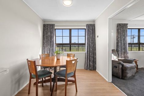Photo of property in 19 Waipureku Street, Clive, 4102