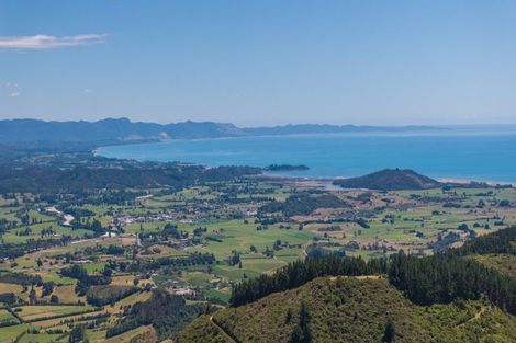 Photo of property in 742 Rameka Creek Road, East Takaka, Takaka, 7183