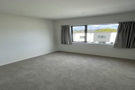 Photo of property in 1/58 Kemp Road, Massey, Auckland, 0614