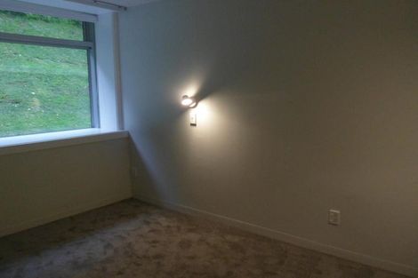 Photo of property in Jerningham Apartments, 20 Oriental Terrace, Oriental Bay, Wellington, 6011