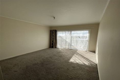 Photo of property in 424 Old Te Atatu Road, Te Atatu Peninsula, Auckland, 0610