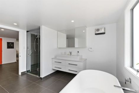 Photo of property in 9 Takahe Drive, Cashmere, Christchurch, 8022