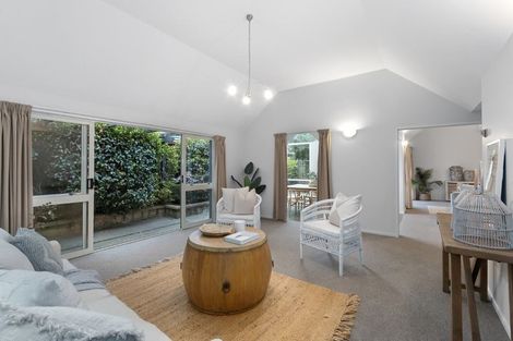Photo of property in 9 Cricklewood Place, Avonhead, Christchurch, 8042