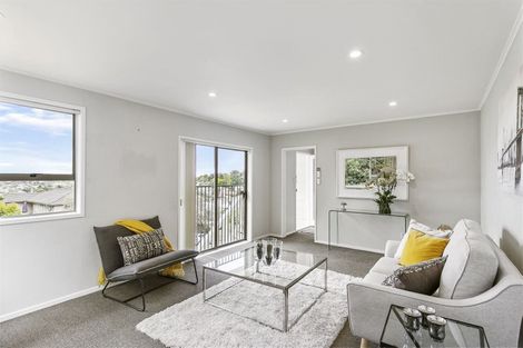 Photo of property in 21 Laurina Road, Sunnynook, Auckland, 0620