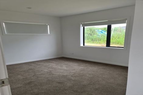 Photo of property in 68 Riverhead Point Drive, Riverhead, 0820