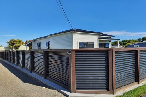 Photo of property in 42 Collins Street, Hawera, 4610